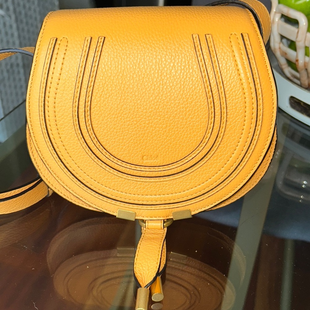 Chloé Small Marcie Crossbody Bag in Tan Apricot